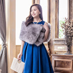 Women's Elegant Fur-Style Wrap with Soft, Voluminous Design