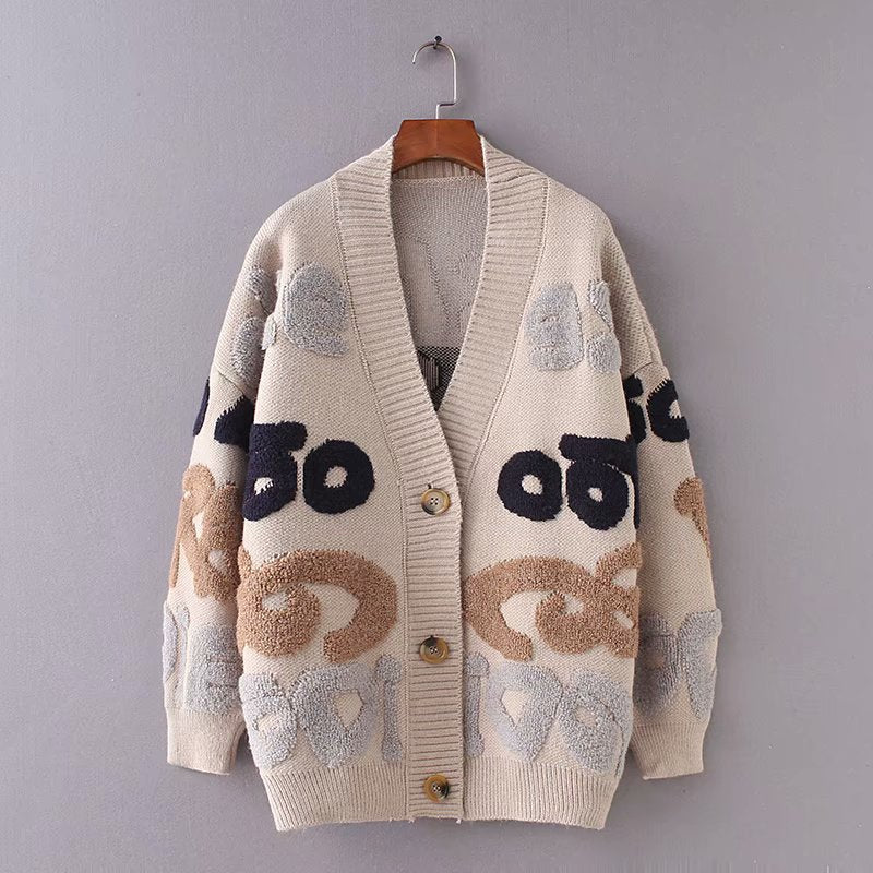 Women's Chunky Knit Cardigan with Colorful Graphic Patterns and Comfortable Button Details