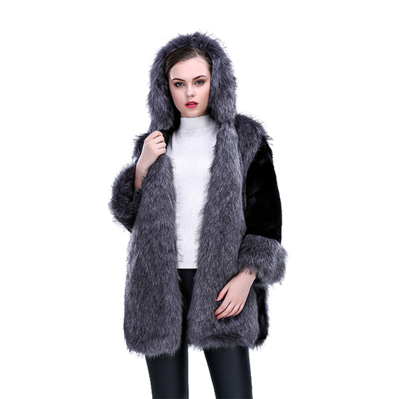 Women's Elegant Faux Fur Coat with Voluminous Collar and Side Pockets