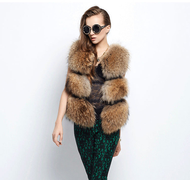 Women's Fine Faux Fur Vest with Fashionable Volume and Luxurious Craftsmanship