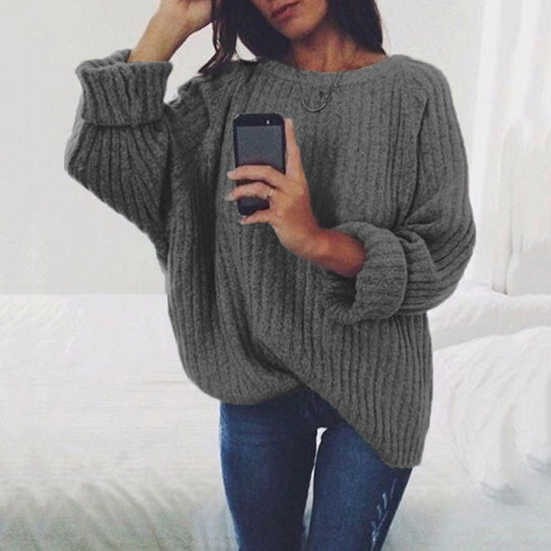 Women's Chunky Knit Sweater with Loose Fit and Trendy Ribbed Pattern