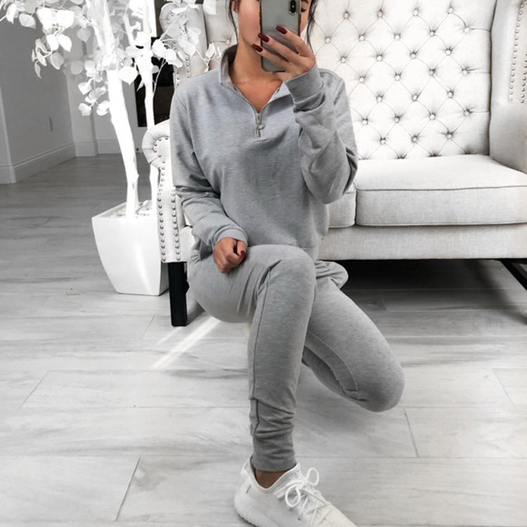 Women's Leisure Suit with Zipper and Elastic Waistband