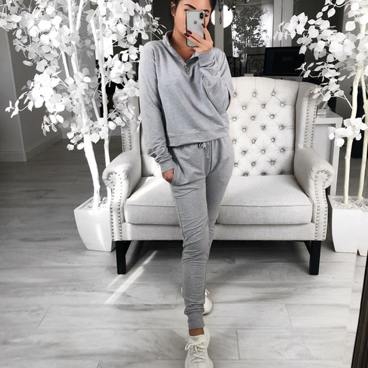 Women's Leisure Suit with Zipper and Elastic Waistband