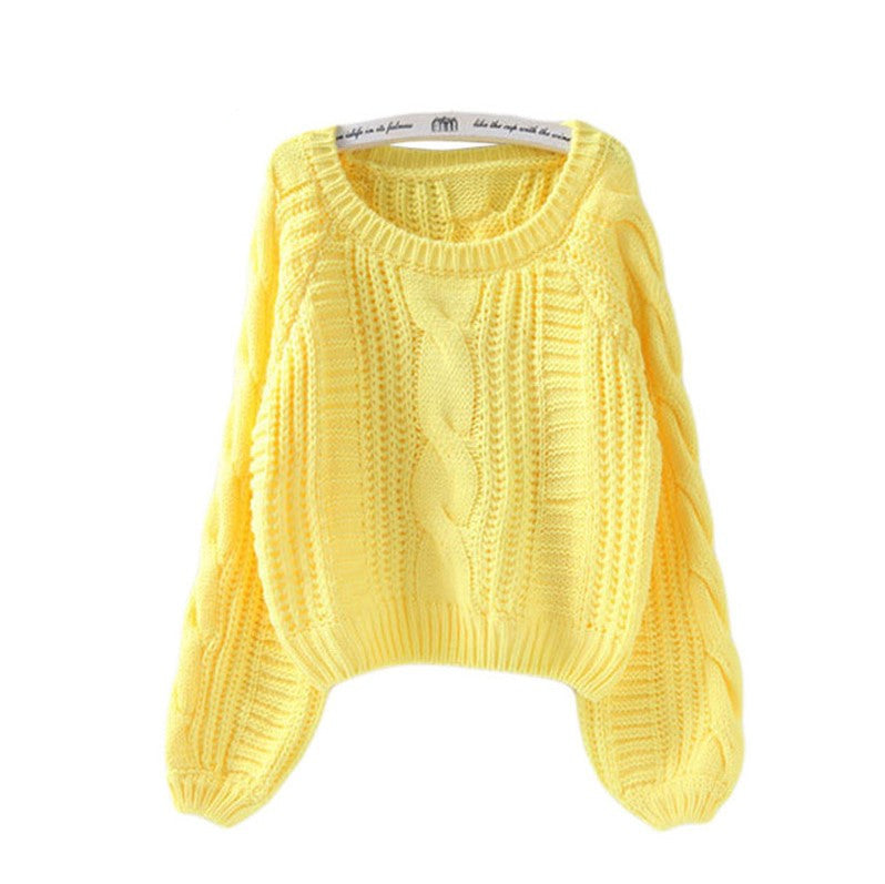 Women's Chunky Knit Sweater with Voluminous Sleeves and Cable Knit