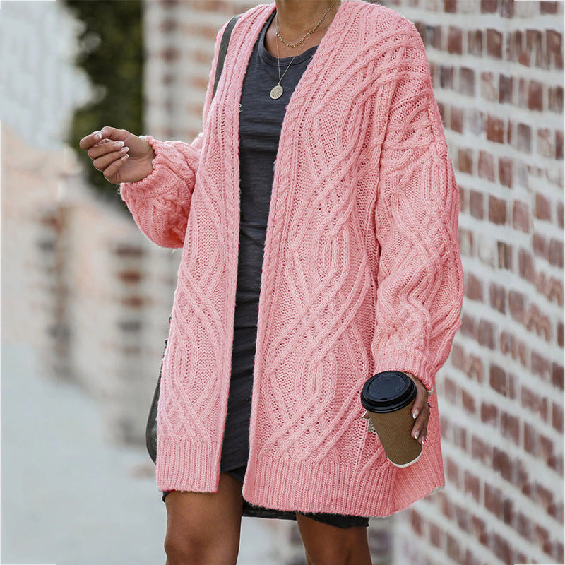 Women's Chunky Knit Cardigan with Elegant Cable Pattern