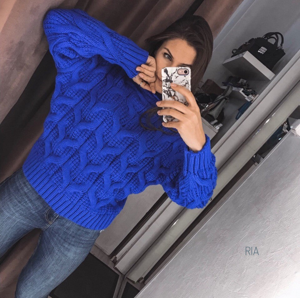 Women's Chunky Knit Sweater with High Neck and Detailed Cable Design