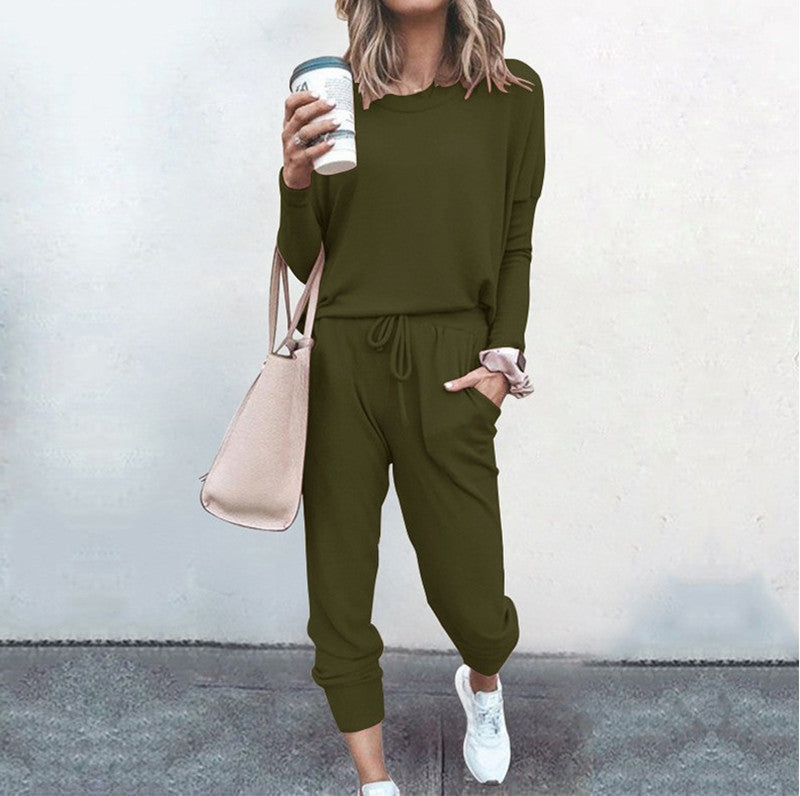 Women's Comfortable Jumpsuit with Fashionable Round Neck and Adjustable Waist