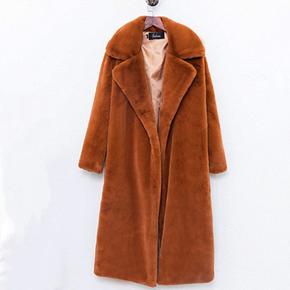 Women's Elegant and Voluminous Faux Fur Coat with Wide Collar