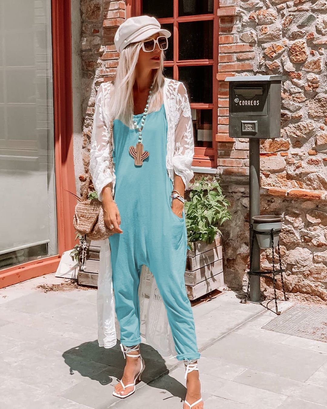 Casual Women's Jumpsuit with Elegant Bodice and Pockets