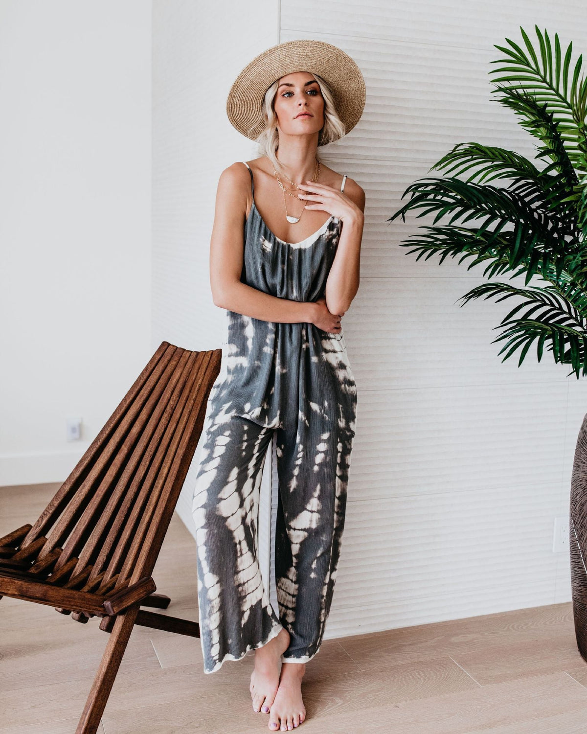 Casual Women's Maxi Jumpsuit in Lightweight Fabric with Tie-Dye Pattern