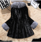 Elegant Faux Fur Coat with Luxurious Collar