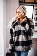 Women's Fleece Pullover with Plaid Pattern