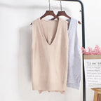 Women's Sleeveless V-Neck Fine Knit Top