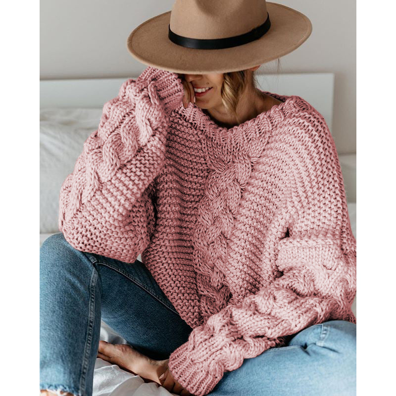 Women's Chunky Knit Sweater with Cable Pattern and Wide Cut