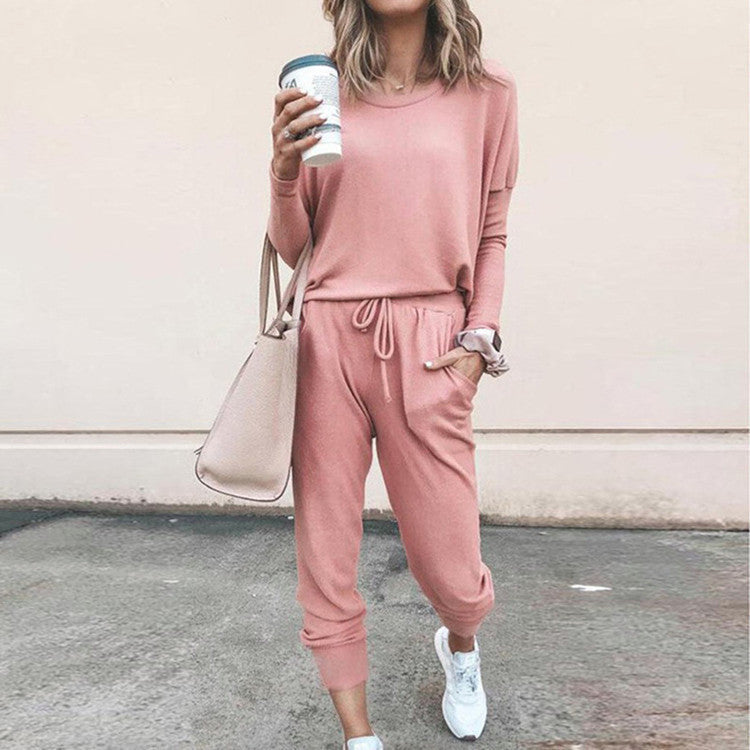 Women's Casual Jogging Suit with Relaxed Fit and Practical Pockets