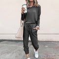 Women's Casual Jogging Suit with Relaxed Fit and Practical Pockets