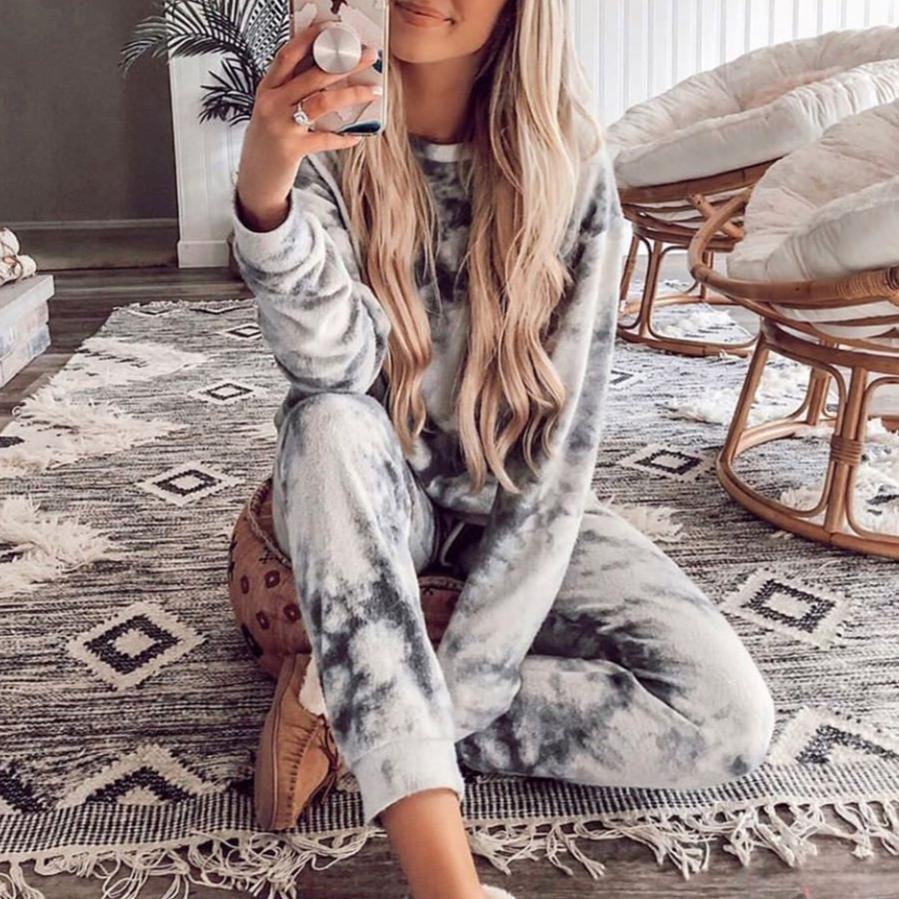 Women's Casual Jogging Suit in Soft Fleece with Tie-Dye Design