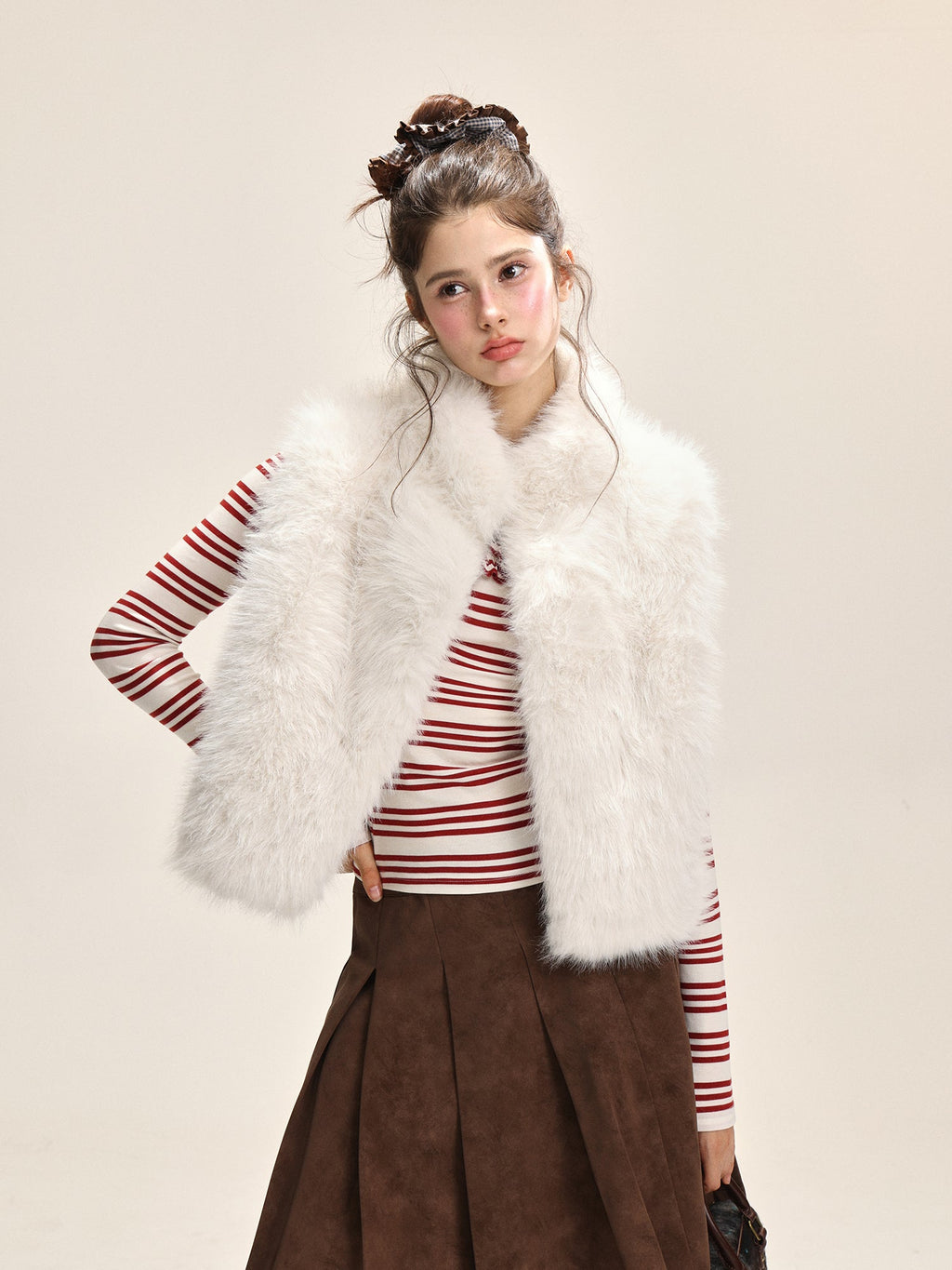 Women's Fluffy Vest with Stand-Up Collar White