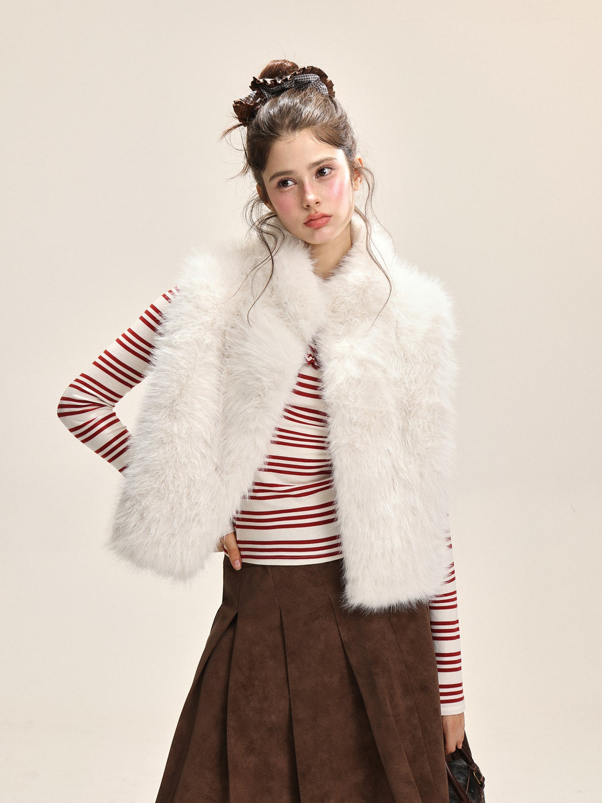 Women's Fluffy Vest with Stand-Up Collar White