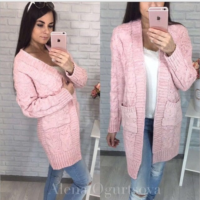 Women's Chunky Knit Cardigan with Deep V-Neck and Practical Pockets
