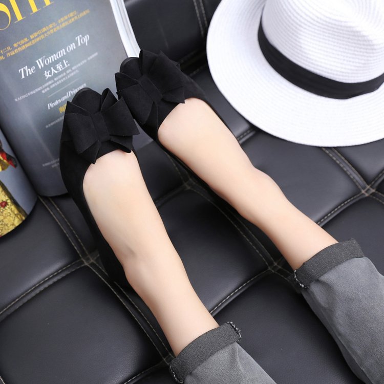 Women's Ballet Flats with Elegant Bow Appliqué