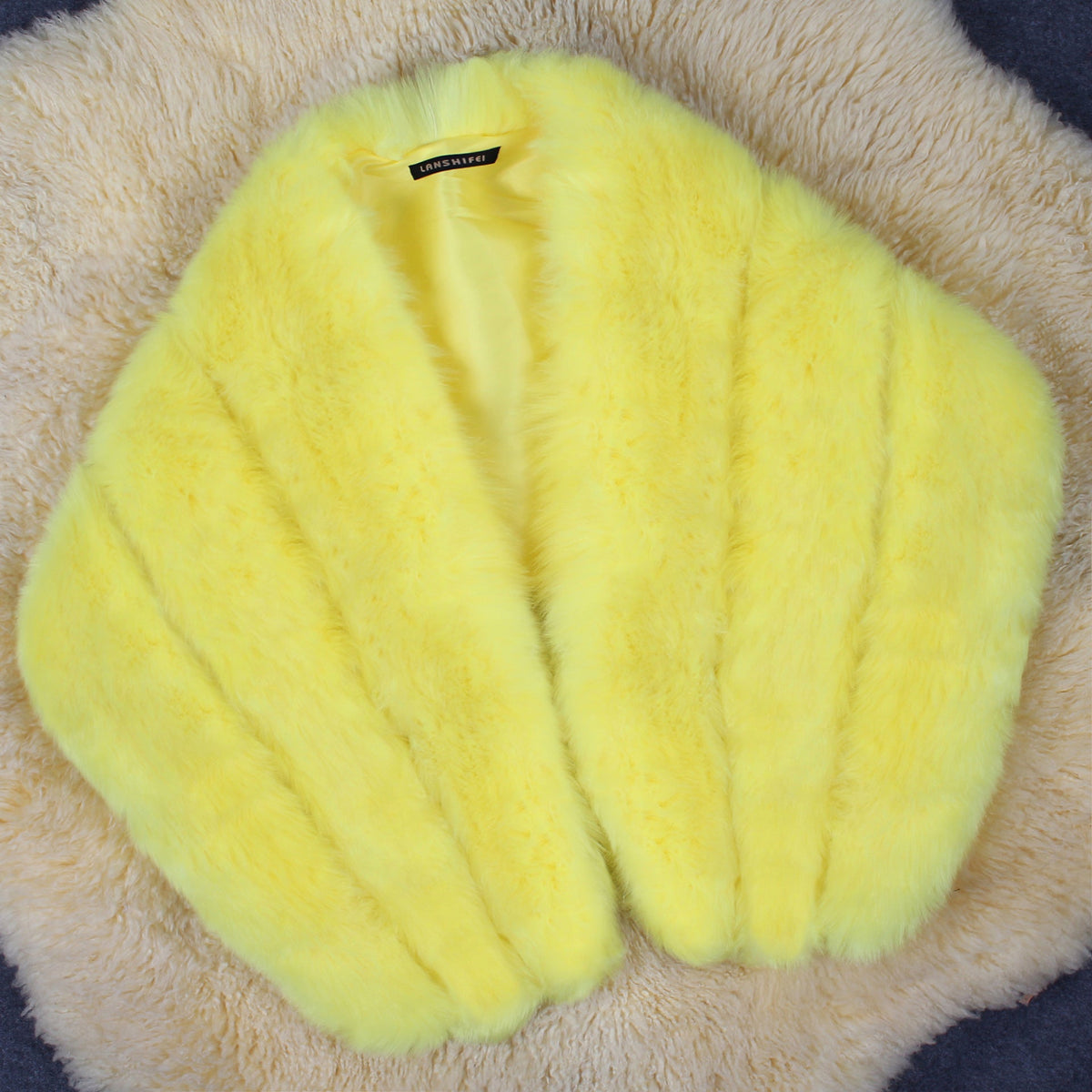 Women's Elegant Faux Fur Cape