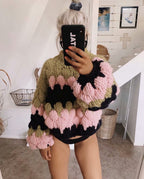 Women's Chunky Knit Sweater with Wave Pattern and Voluminous Sleeves
