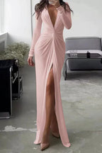Chloé - Elegant Dress with V-Neck and Pleated Bodice