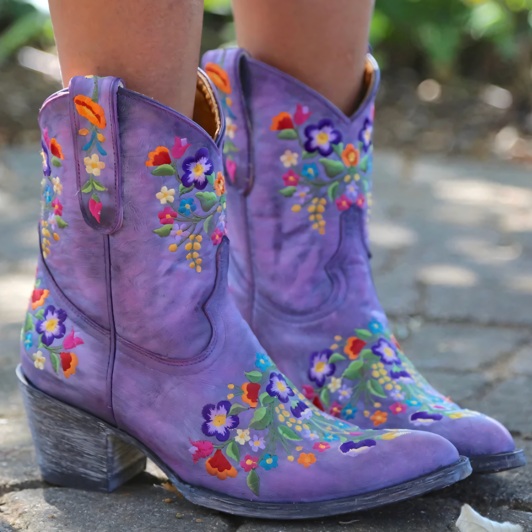 Women's Water-Resistant Vintage Style Cowgirl Boots