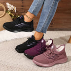 Comfortable Sports Shoes with Soft Sole Material