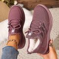 Comfortable Sports Shoes with Soft Sole Material