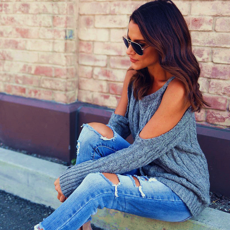 Women's Chunky Knit Sweater with Off-Shoulder Design and Voluminous Sleeves