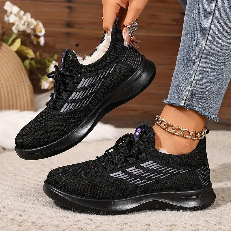 Comfortable Sports Shoes with Soft Sole Material