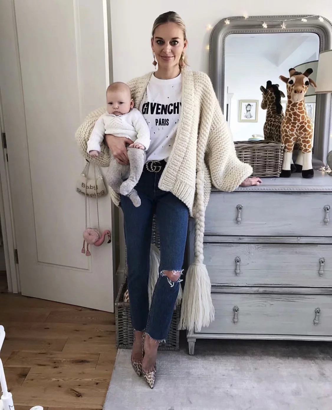 Women's Chunky Knit Cardigan with Braided Belt and Voluminous Sleeves