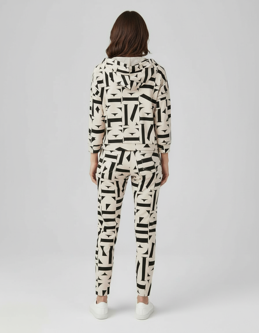Comfortable Modern Women's Tracksuit