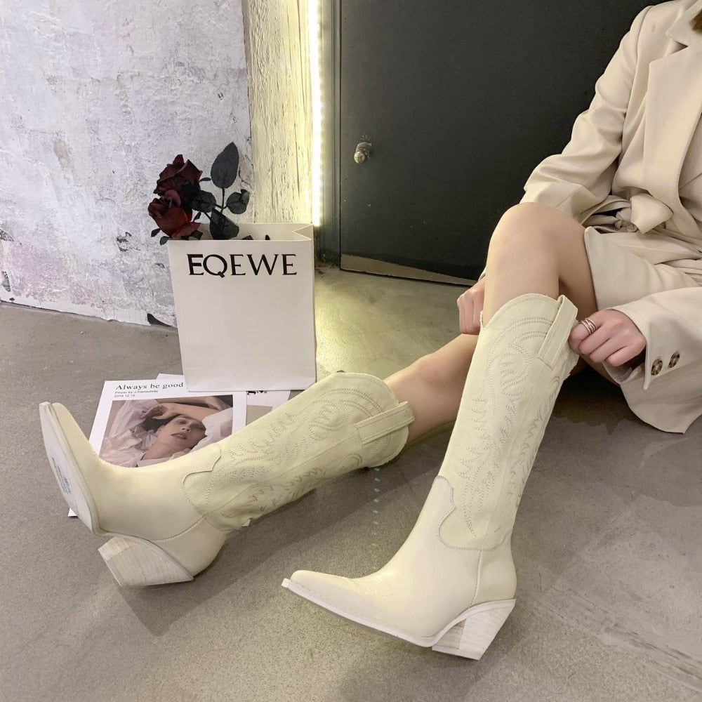 Cassie Cowboy Boots