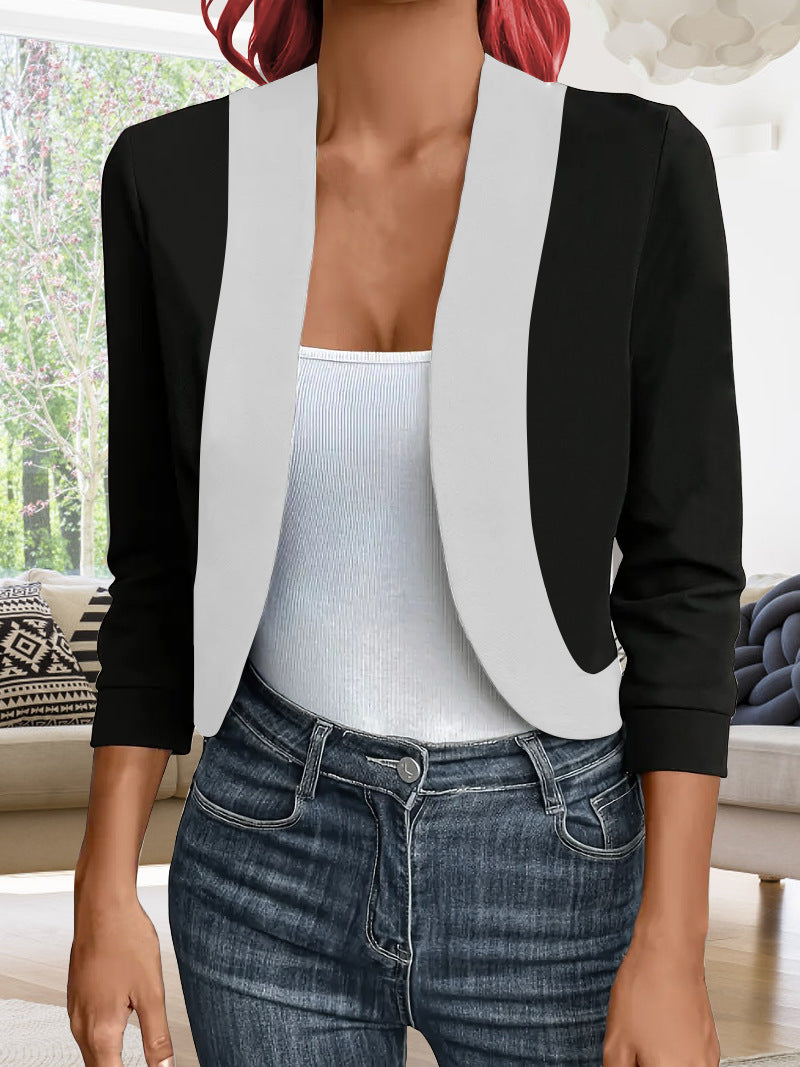 Elegant Blazer with Contrasting Panels