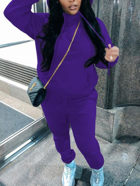 Men's casual jogging suit set with hoodie kangaroo pocket and tapered jogging pants