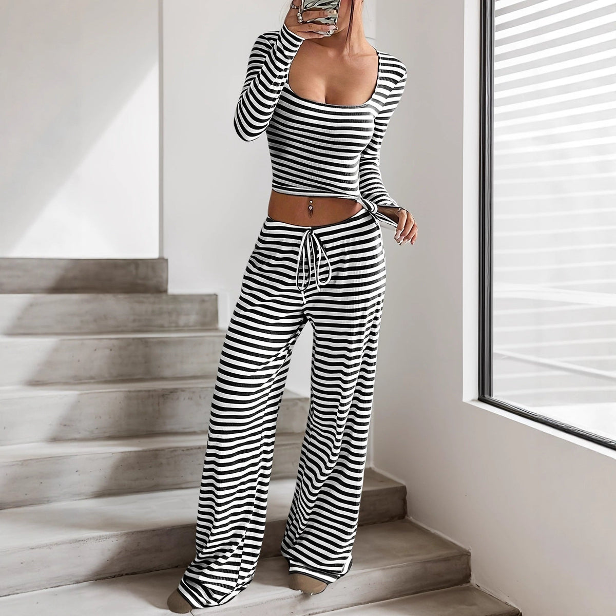 Women's Comfortable Lounge Set with Casual Cut and Wide-Leg Pants