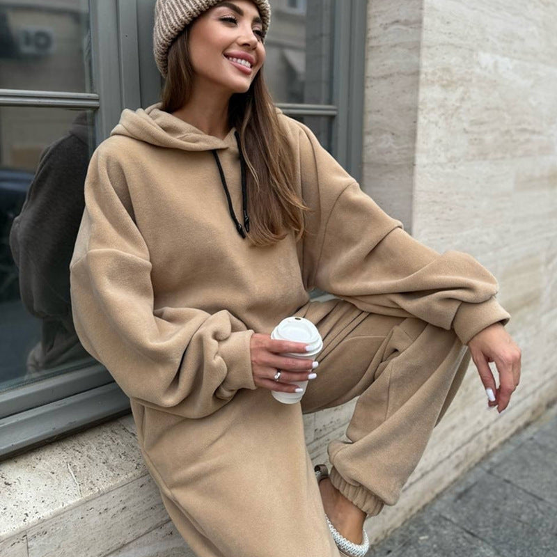 Women's Comfortable Fleece Hoodie and Jogging Pants Set