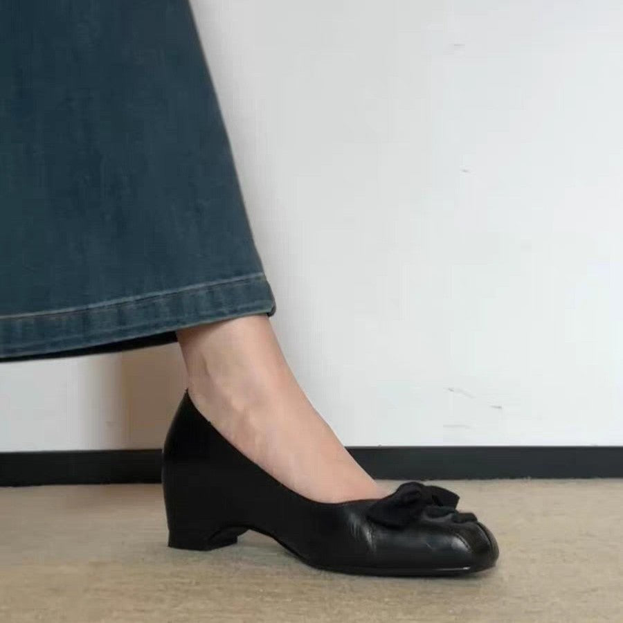 Women's Ballet Flats with Decorative Bow and Elegant Heel