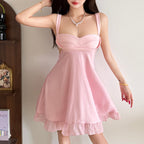 Women's Chiffon Dress with Flowing Hem and Sweetheart Neckline