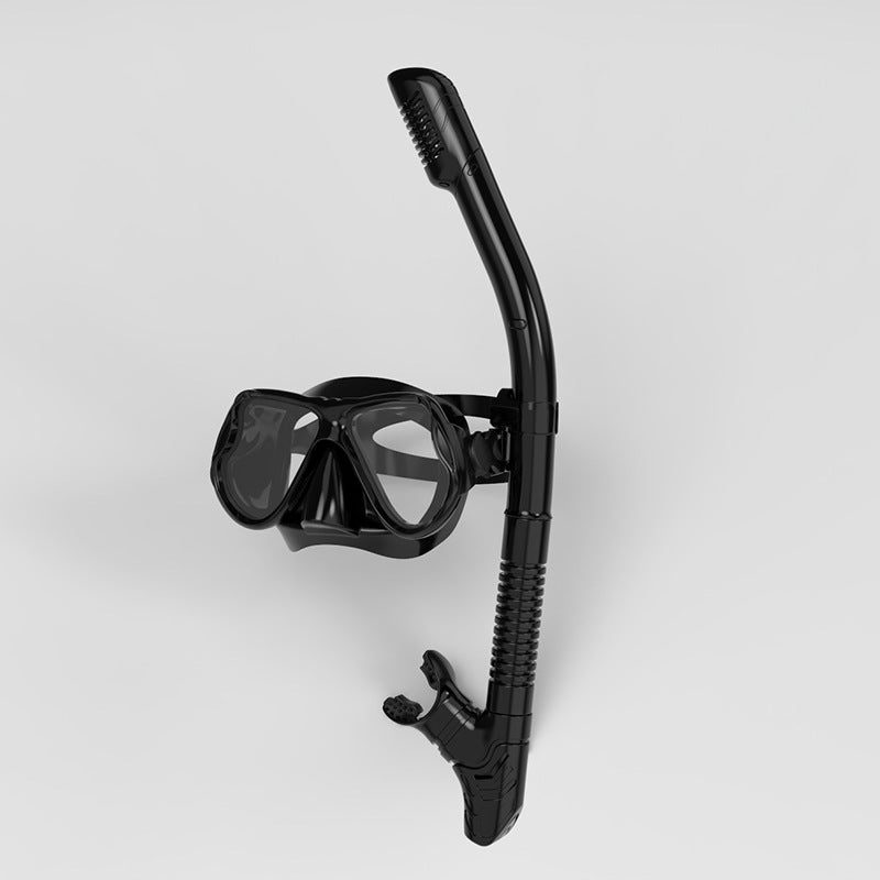 Snorkel mask with ergonomic fit and innovative breathing technology