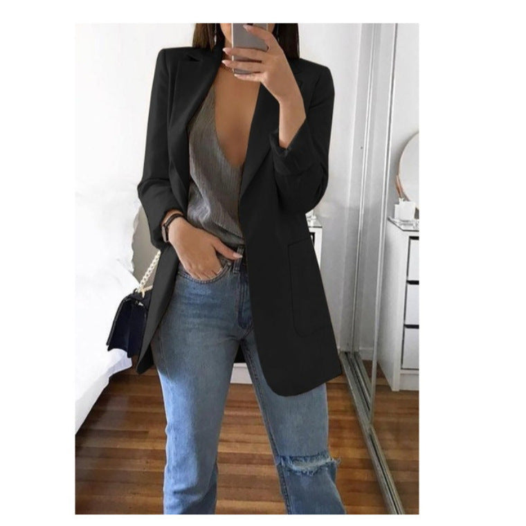 Elegant Tailored Blazer with Practical Pockets