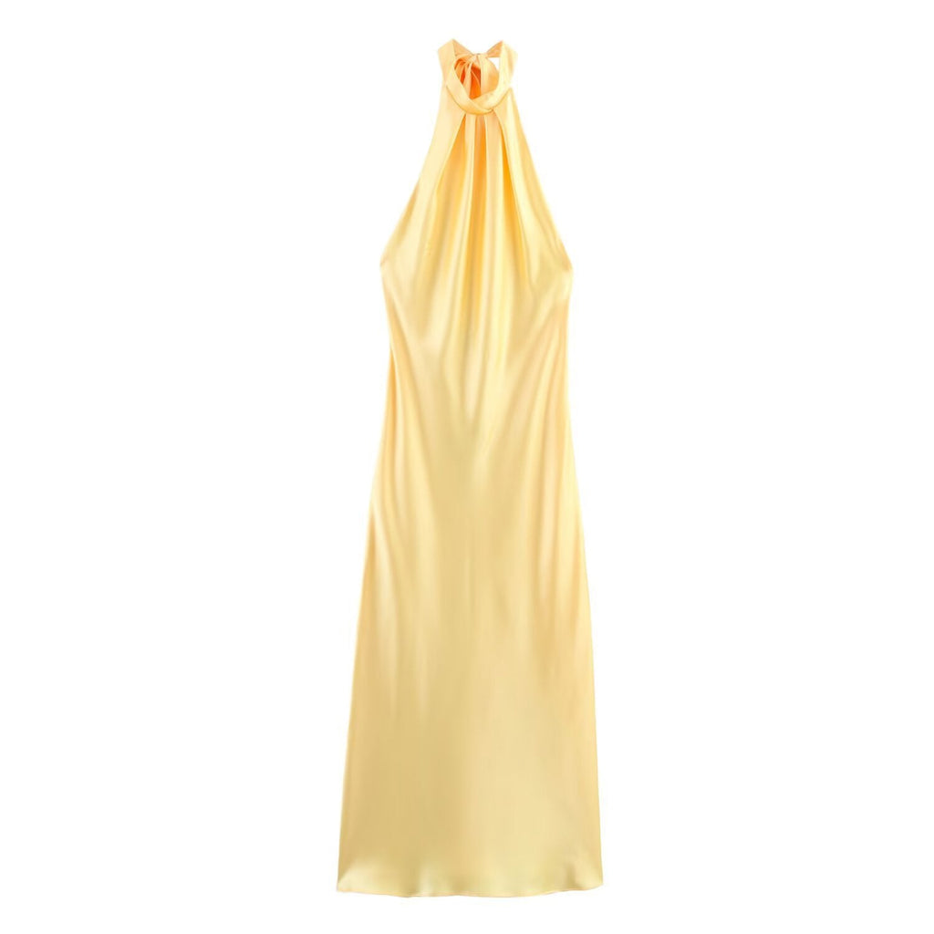 Women's Evening Dress with Halterneck and Flowing Cut