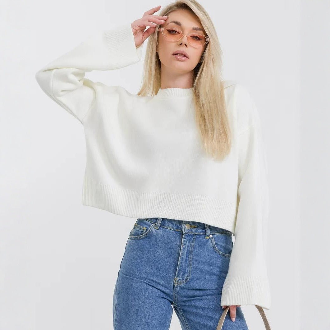 Women's Cropped Knit Sweater with Voluminous Sleeves and Crew Neck