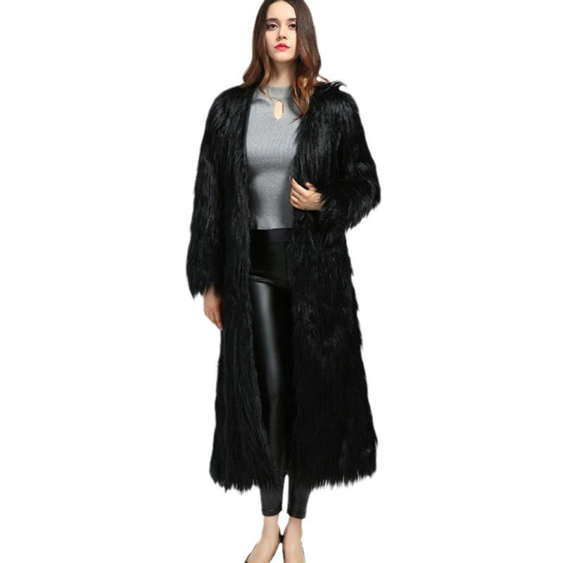 Women's Luxurious Faux Fur Coat with Elegant Lining