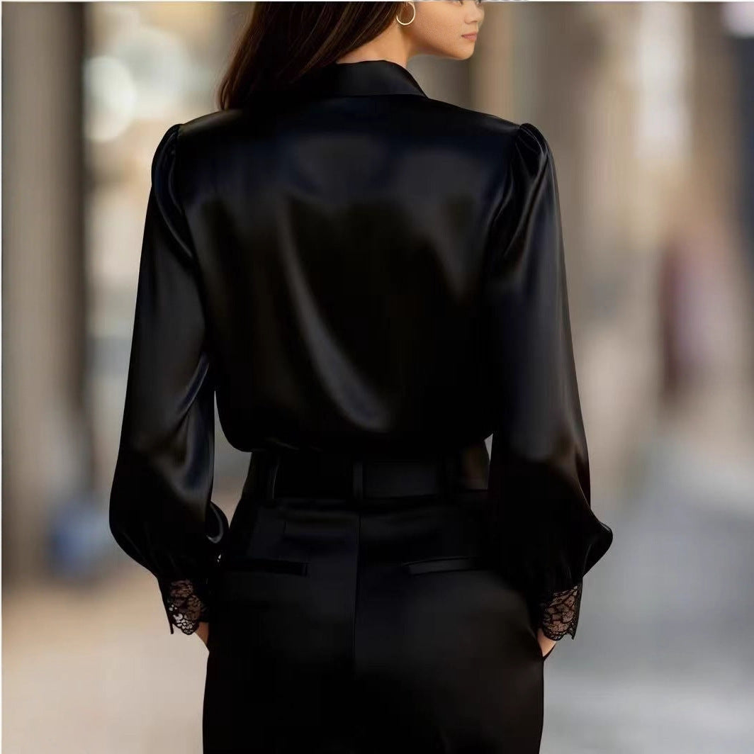 Elegant Blouse with Romantic Lace Accents