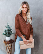 Elegant Blouse with Fine Texture and Full Button Placket