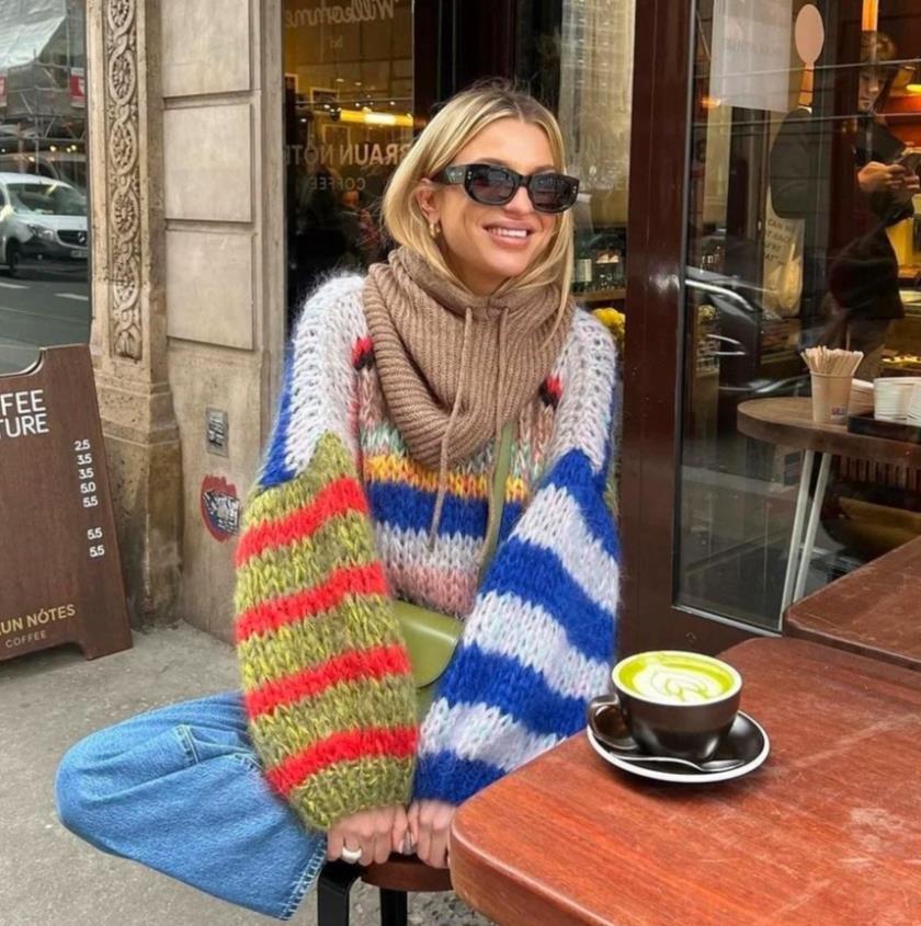 Women's Chunky Knit Sweater with Colorful Cable Pattern and Wide Cut